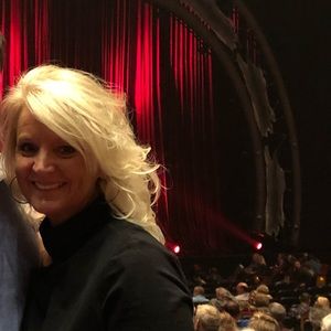 Meet your Posher, Sheri